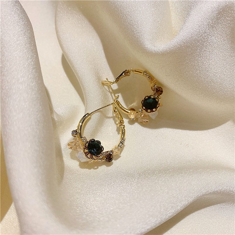 ヴィンテージ花柄ピアス