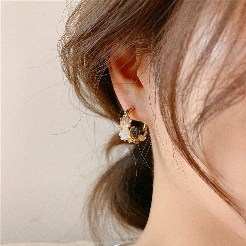 ヴィンテージ花柄ピアス