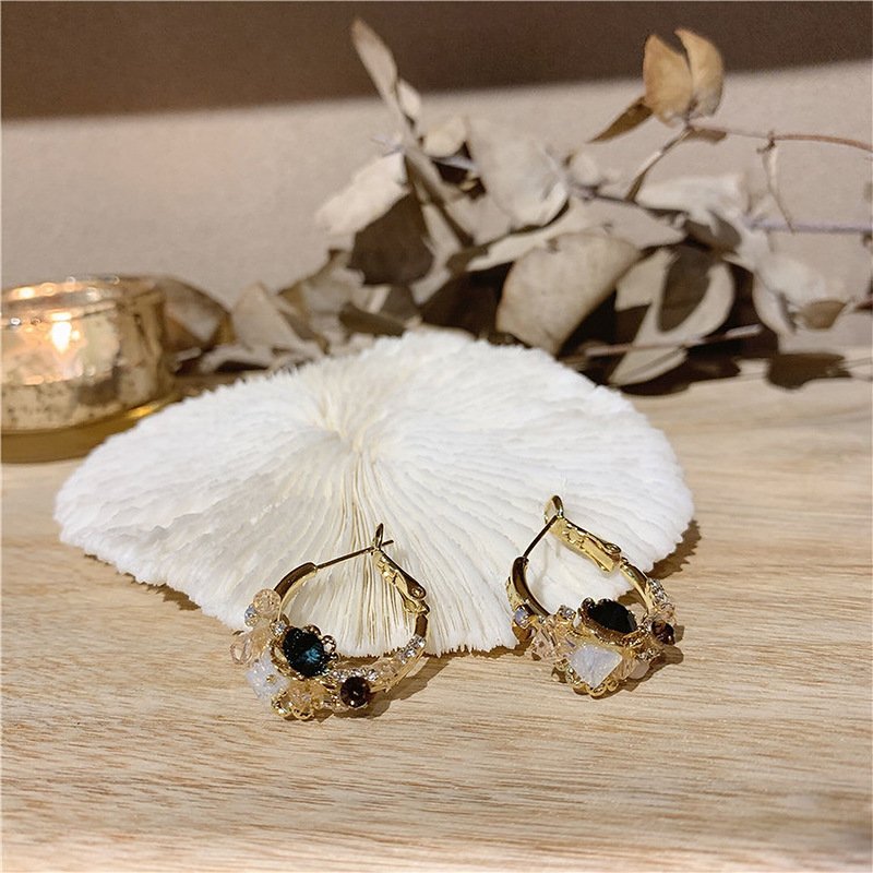 ヴィンテージ花柄ピアス